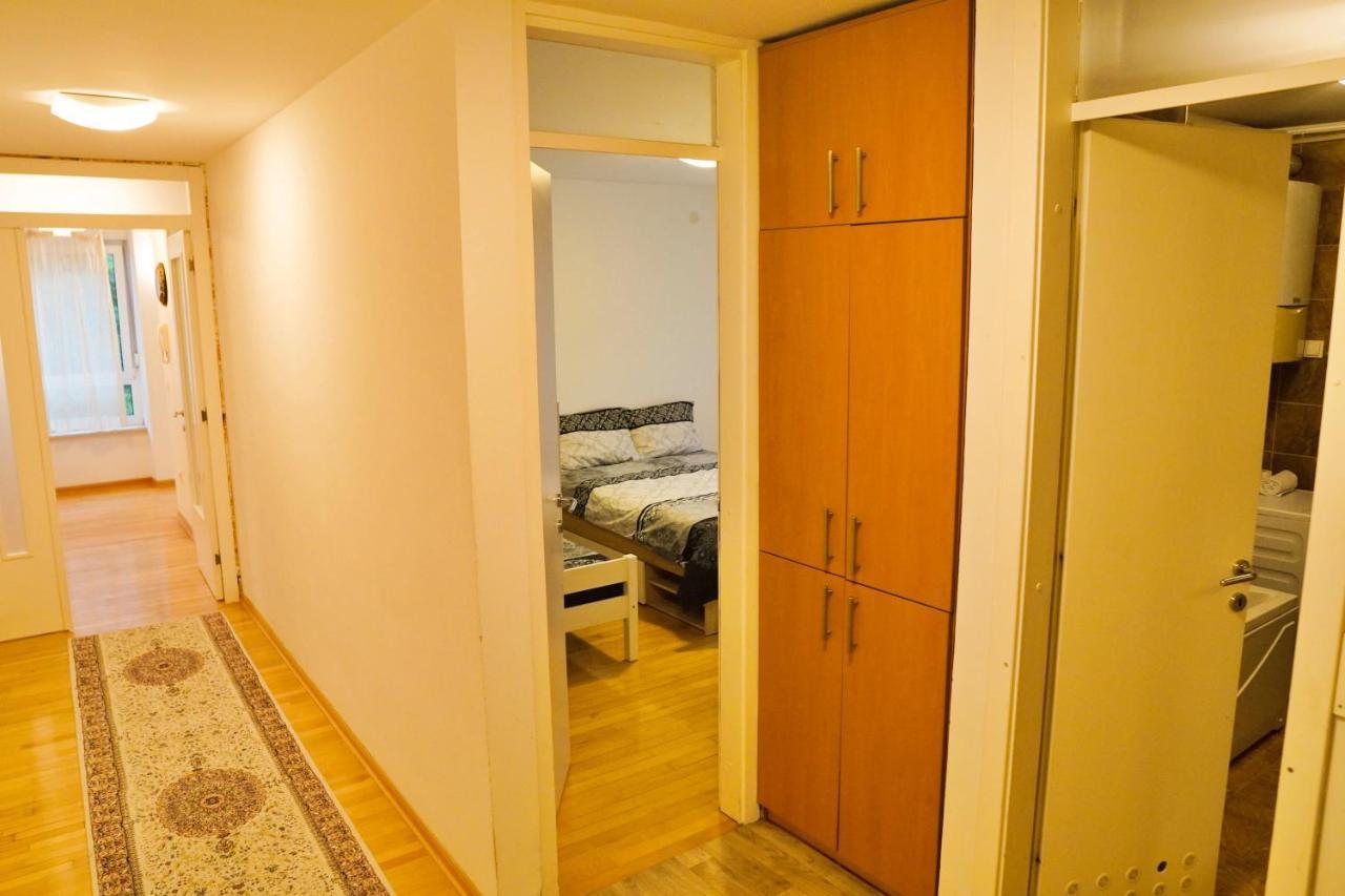 City Center Grand Apartment - Three-Bedroom, Free Parking 사라예보 외부 사진