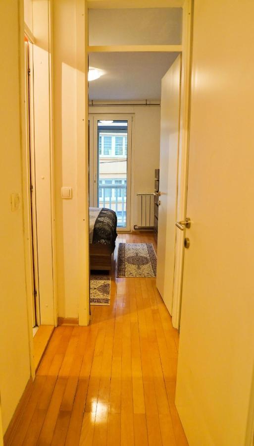 City Center Grand Apartment - Three-Bedroom, Free Parking 사라예보 외부 사진