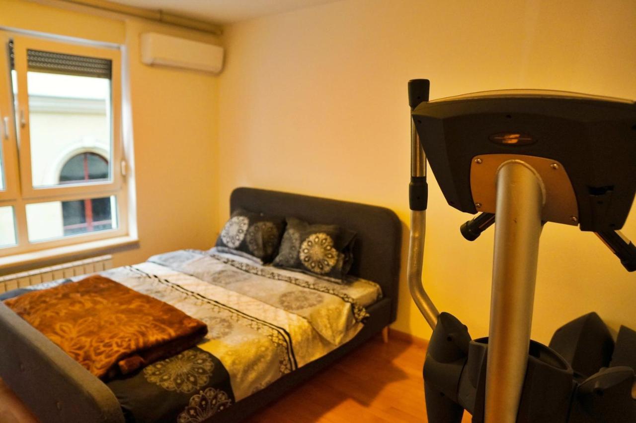 City Center Grand Apartment - Three-Bedroom, Free Parking 사라예보 외부 사진